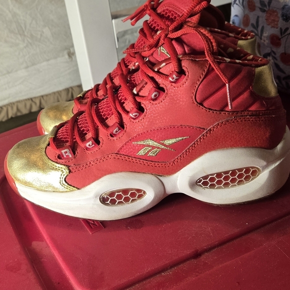 Reebok Other - Reebok Red and Gold Sneakers with Hexalite Cushioning
